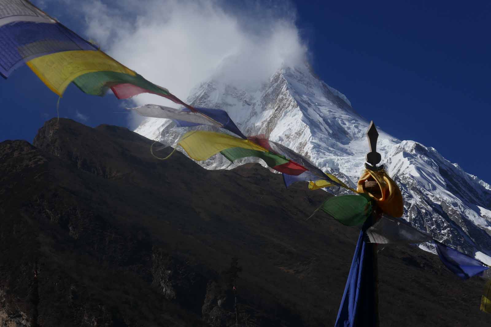  le manaslu se degage